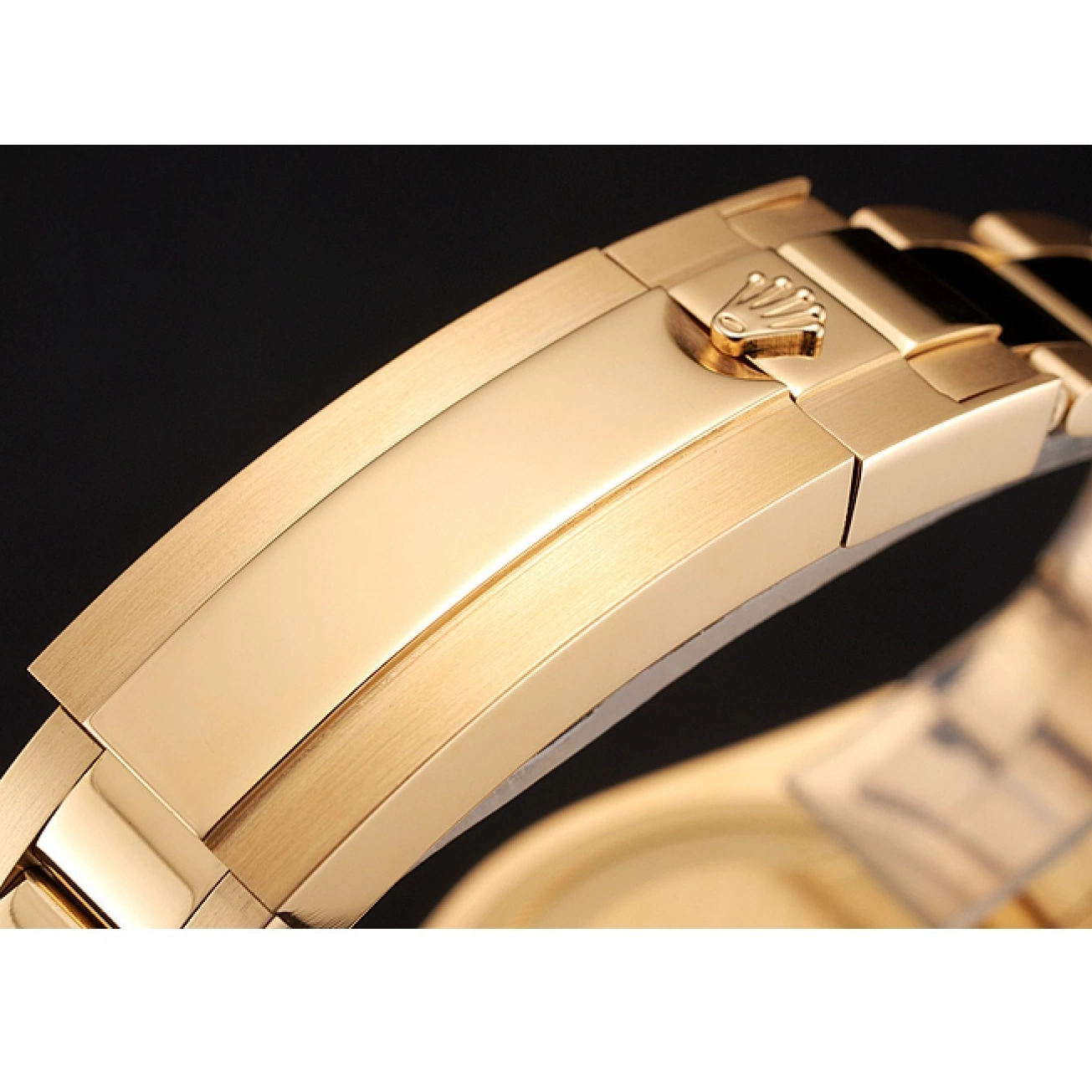 AAA Replica Watches Bracelet And II And Rolex Bezel Case 1453750 Gold GMT Green Swiss Dial Master 0520